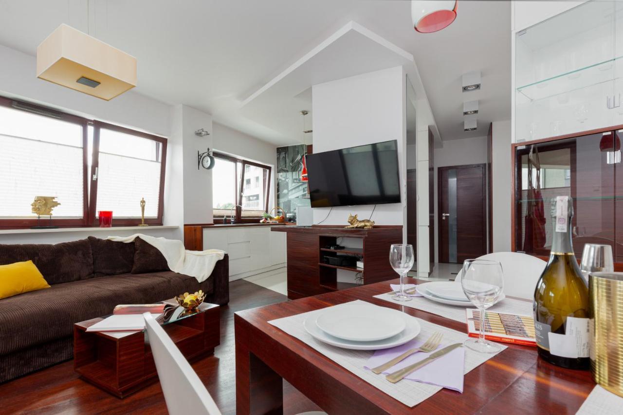 Spacious Suite With A Hammock And Terrace By Renters Prestige Warszawa Eksteriør bilde