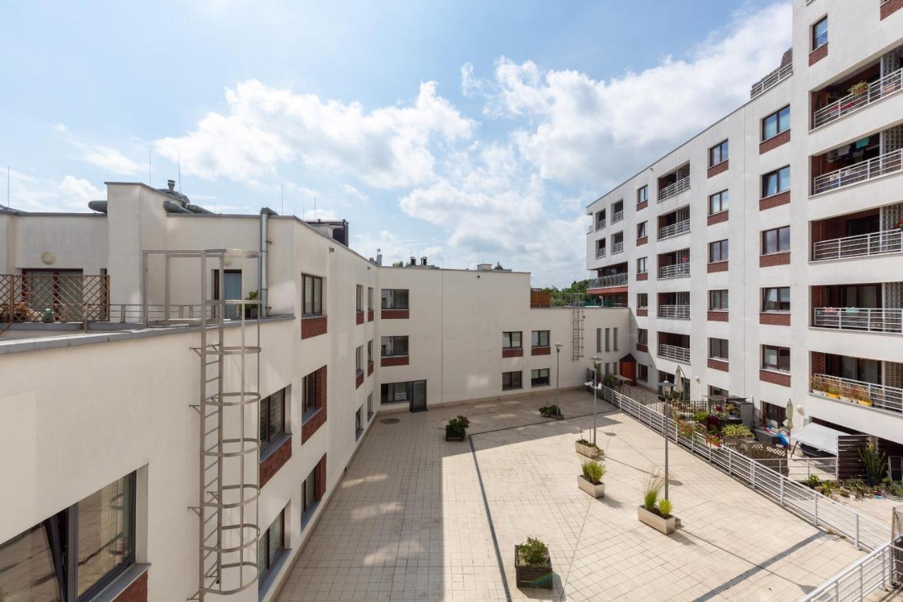 Spacious Suite With A Hammock And Terrace By Renters Prestige Warszawa Eksteriør bilde